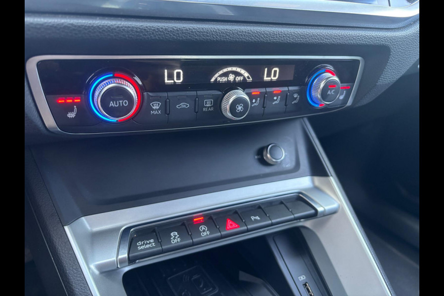 Audi Q3 35 TFSI Pro Line | Stoelverwarming | Dodehoek Detectie | Parkeersensoren | Sportstoelen