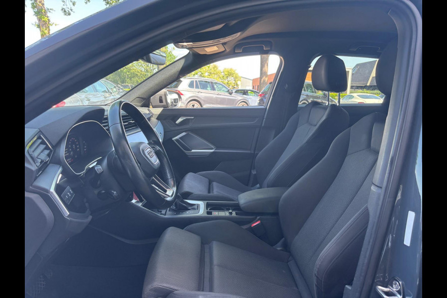 Audi Q3 35 TFSI Pro Line | Stoelverwarming | Dodehoek Detectie | Parkeersensoren | Sportstoelen