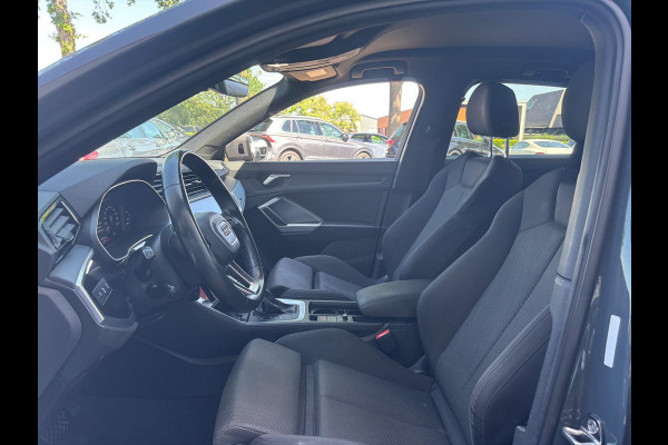 Audi Q3 35 TFSI Pro Line | Stoelverwarming | Dodehoek Detectie | Parkeersensoren | Sportstoelen