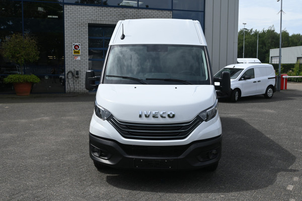 Iveco Daily 35S18 L4H2 3.0 180 pk Hi-Matic LED, ACC, Geveerde stoel, Camera, Navigatie