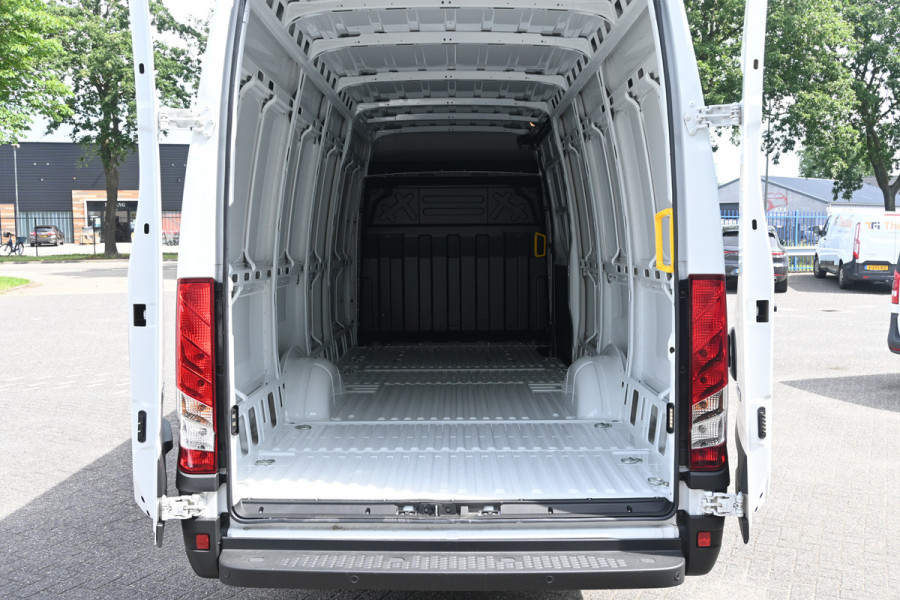 Iveco Daily 35S18 L4H2 3.0 180 pk Hi-Matic LED, ACC, Geveerde stoel, Camera, Navigatie