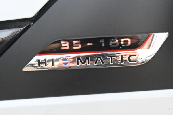 Iveco Daily 35S18 L4H2 3.0 180 pk Hi-Matic LED, ACC, Geveerde stoel, Camera, Navigatie