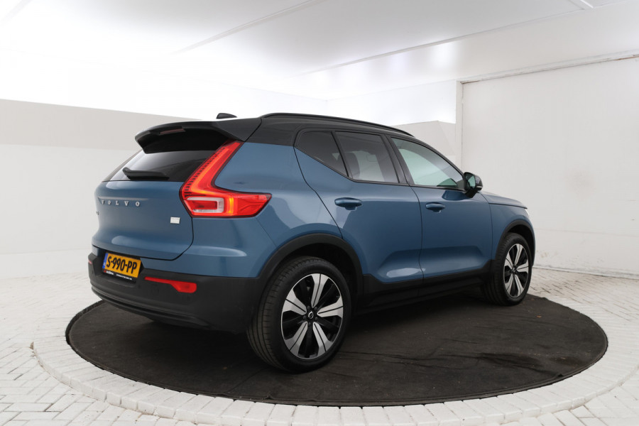 Volvo XC40 Recharge Core 70 kWh Zwarte hemel, Stoel/stuur verwarming, Apple carplay