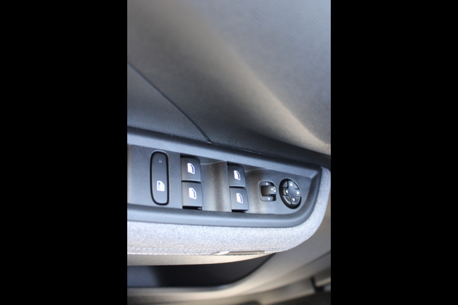 Opel Frontera 1.2 Turbo Hybrid GS 7p. 5 JR GARANTIE | Winterpack | Cruise control | Achteruitrijcamera | BLIS
