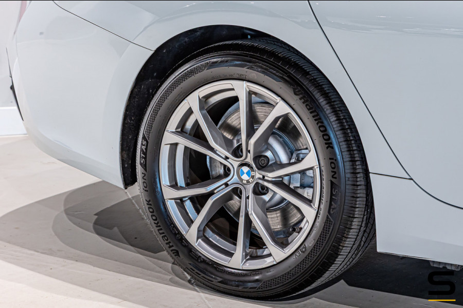 BMW 3 Serie Touring 330e High Ex|Pano|E-Trekhaak|E-stoel|garantie