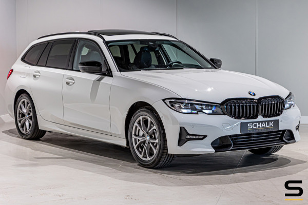 BMW 3 Serie Touring 330e High Ex|Pano|E-Trekhaak|E-stoel|garantie