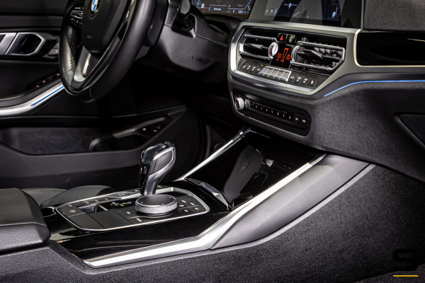 BMW 3 Serie Touring 330e High Ex|Pano|E-Trekhaak|E-stoel|garantie
