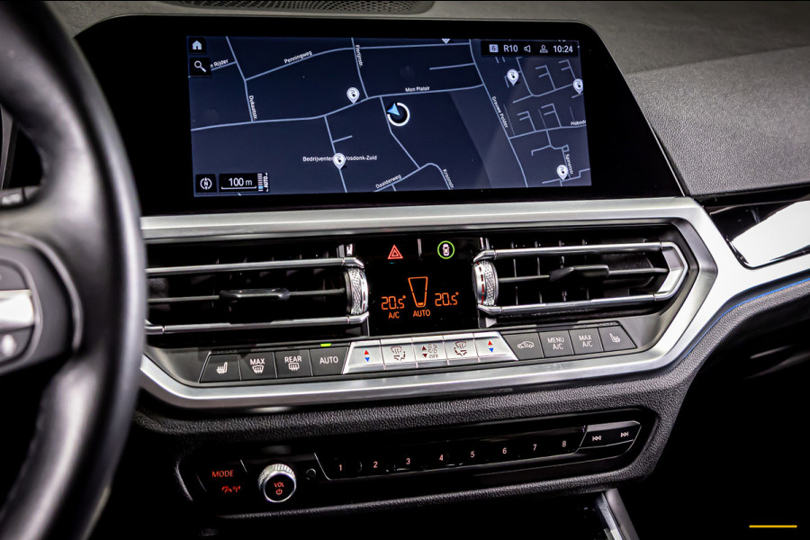BMW 3 Serie Touring 330e High Ex|Pano|E-Trekhaak|E-stoel|garantie