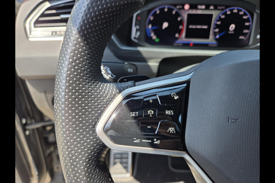Volkswagen Tiguan 2.0 TSI 4Motion R-Line Black Style 20"/VOL Leder + memory/Harman Kardon/Panoramadak/360 camera/Elektrische klep/Stuur + stoelverwarming v+a