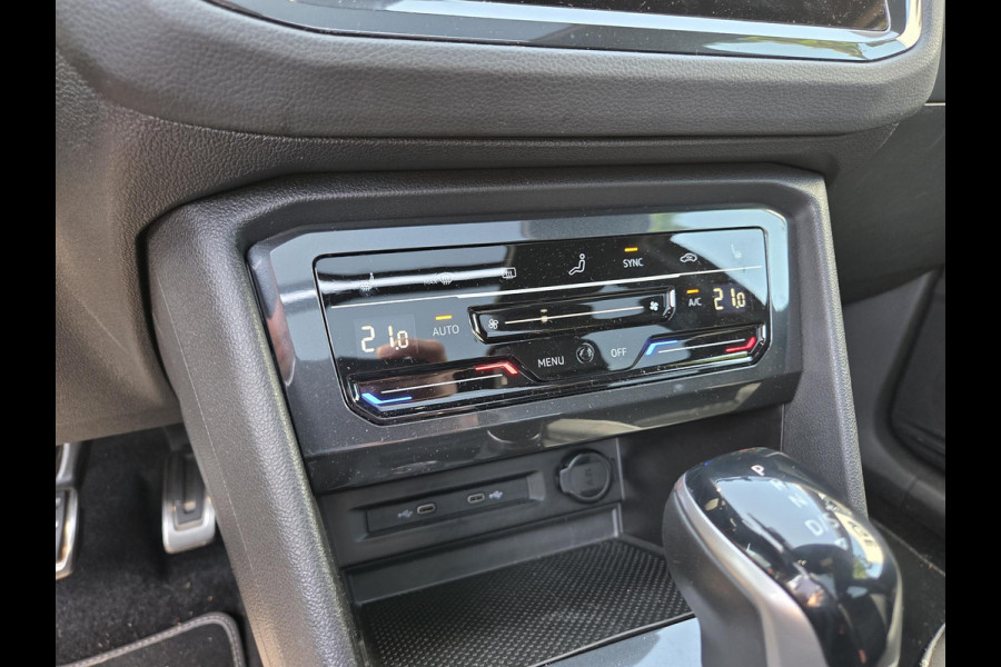 Volkswagen Tiguan 2.0 TSI 4Motion R-Line Black Style 20"/VOL Leder + memory/Harman Kardon/Panoramadak/360 camera/Elektrische klep/Stuur + stoelverwarming v+a