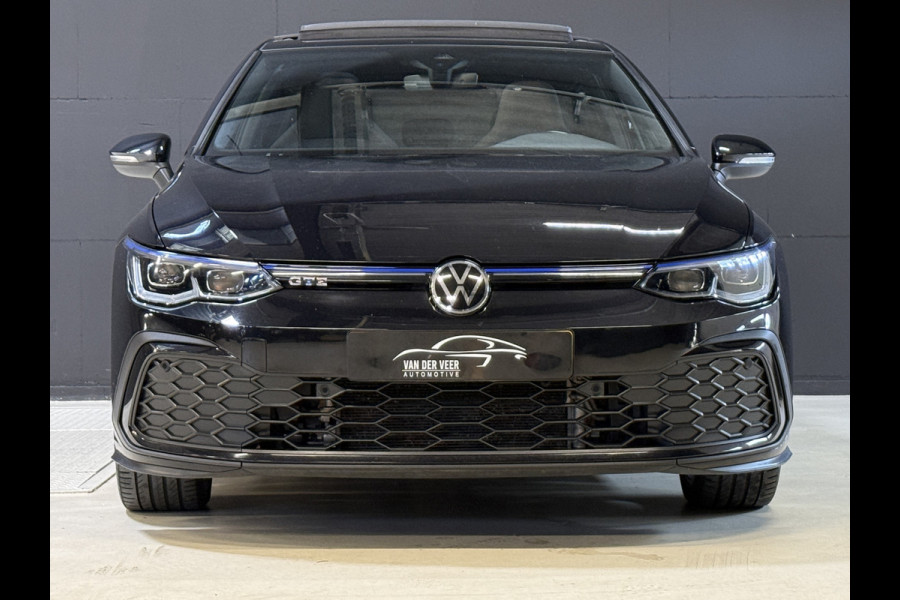 Volkswagen Golf 1.4 eHybrid GTE | SOH 97% | Panoramadak | IQ Light | Stoel/Stuurverwarming