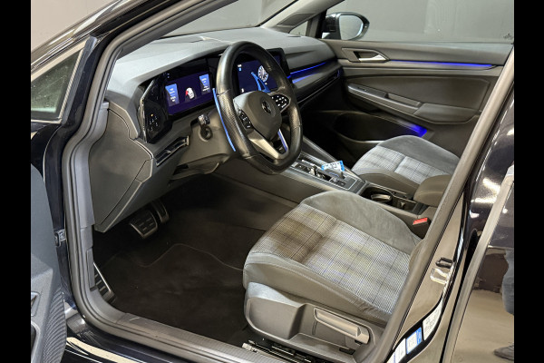 Volkswagen Golf 1.4 eHybrid GTE | SOH 97% | Panoramadak | IQ Light | Stoel/Stuurverwarming