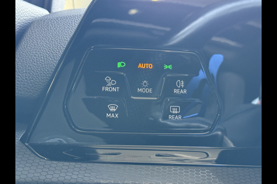 Volkswagen Golf 1.4 eHybrid GTE | SOH 97% | Panoramadak | IQ Light | Stoel/Stuurverwarming