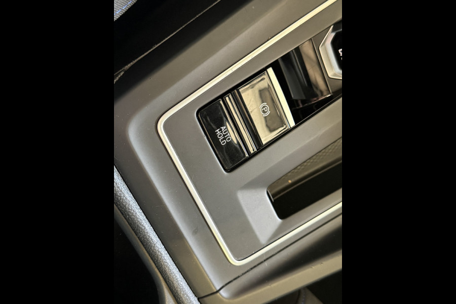 Volkswagen Golf 1.4 eHybrid GTE | SOH 97% | Panoramadak | IQ Light | Stoel/Stuurverwarming