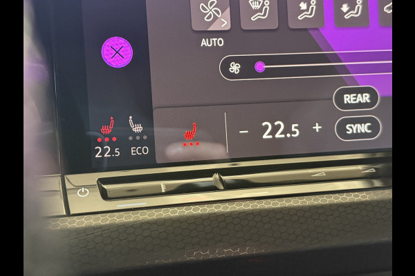 Volkswagen Golf 1.4 eHybrid GTE | SOH 97% | Panoramadak | IQ Light | Stoel/Stuurverwarming
