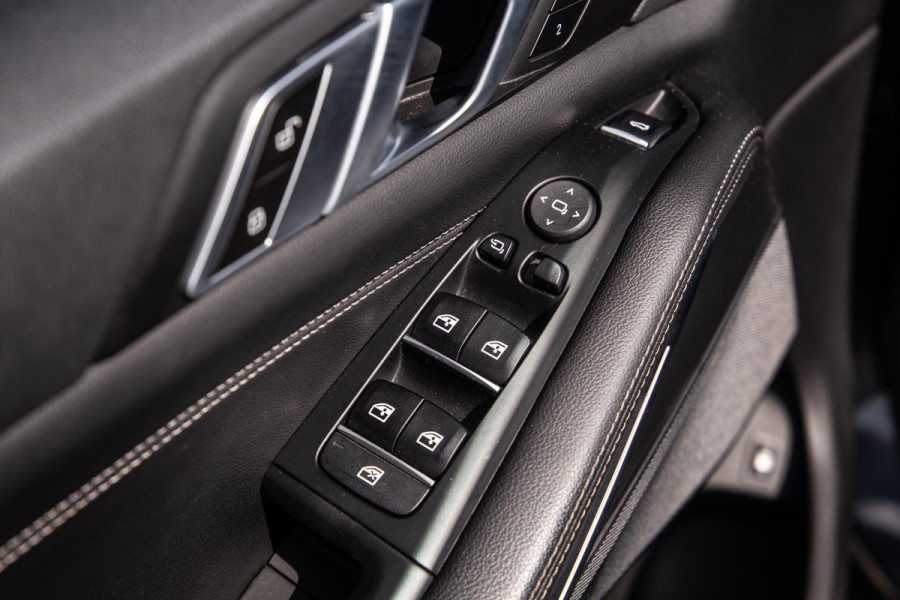 BMW X5 xDrive45e High Executive CARPLAY / CAMERA / DEALER ONDERHOUDEN / ZWART LEER / STOELVERWARMING / TREKHAAK
