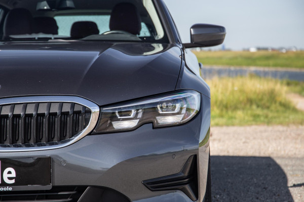 BMW 3 Serie Touring 320e LED / DEALER ONDERHOUDEN / STOELVERWARMING / CAMERA / CARPLAY