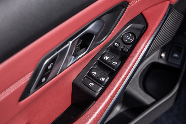 BMW 3 Serie Touring 320e LED / DEALER ONDERHOUDEN / STOELVERWARMING / CAMERA / CARPLAY