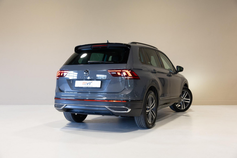 Volkswagen Tiguan 1.5 TSI Sport Urban / 150pk / Trekhaak / Achteruitrij camera / Harman Kardon / Head-Up display /