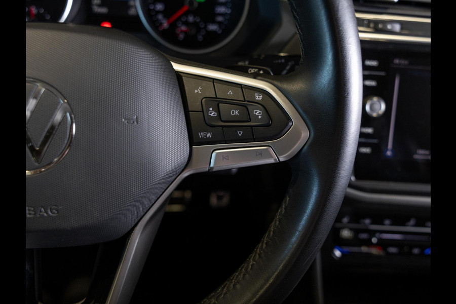 Volkswagen Tiguan 1.5 TSI Sport Urban / 150pk / Trekhaak / Achteruitrij camera / Harman Kardon / Head-Up display /