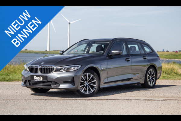 BMW 3 Serie Touring 320e LED / DEALER ONDERHOUDEN / STOELVERWARMING / CAMERA / CARPLAY
