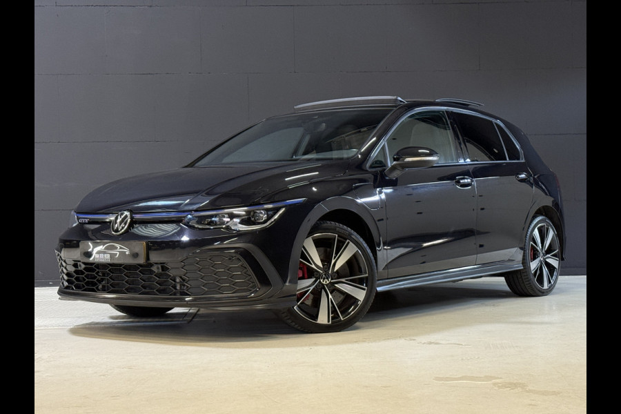 Volkswagen Golf 1.4 eHybrid GTE | SOH 97% | Panoramadak | IQ Light | Stoel/Stuurverwarming