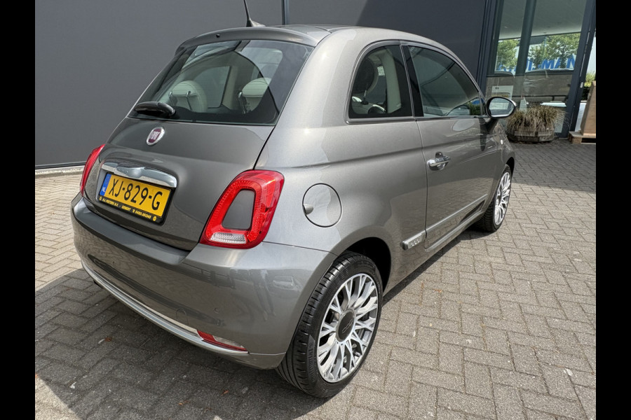 Fiat 500C 0.9 TwinAir Turbo Lounge Automaat Glazen panoramadak - Airco - Navigatie - Parkeersensor achter - Licht metalen velgen 15 inch - Cruise control - Mistlampen - Elektrische ramen - Stuur multifunctioneel - Bluetooth - Centrale vergrendeling met afstandsbediening - Start/stop systeem
