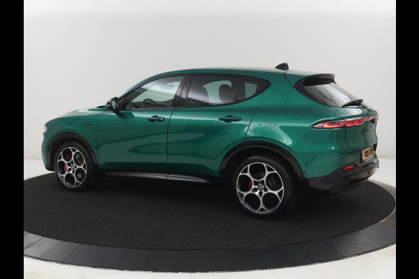 Alfa Romeo Tonale 1.5T Hybrid Veloce | 360 Camera | Stoel ventilatie | Stoel/stuur verwarming | Carplay | Matrix LED | Digital cockpit | Keyless | Adaptive cruise | Elektrische stoelen | Leder | Parkeerhulp | Elektrische kofferbak | Climate control