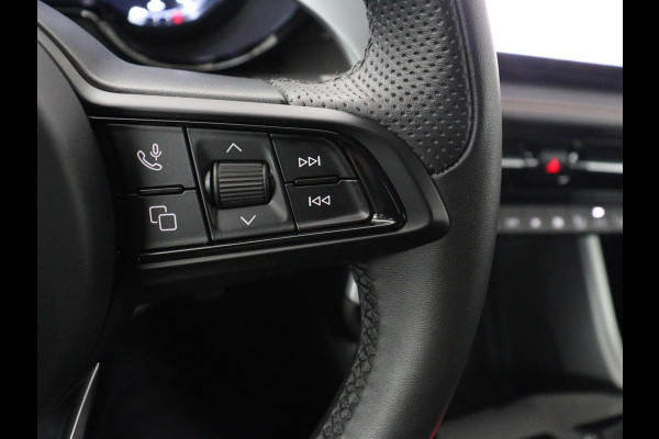Alfa Romeo Tonale 1.5T Hybrid Veloce | 360 Camera | Stoel ventilatie | Stoel/stuur verwarming | Carplay | Matrix LED | Digital cockpit | Keyless | Adaptive cruise | Elektrische stoelen | Leder | Parkeerhulp | Elektrische kofferbak | Climate control