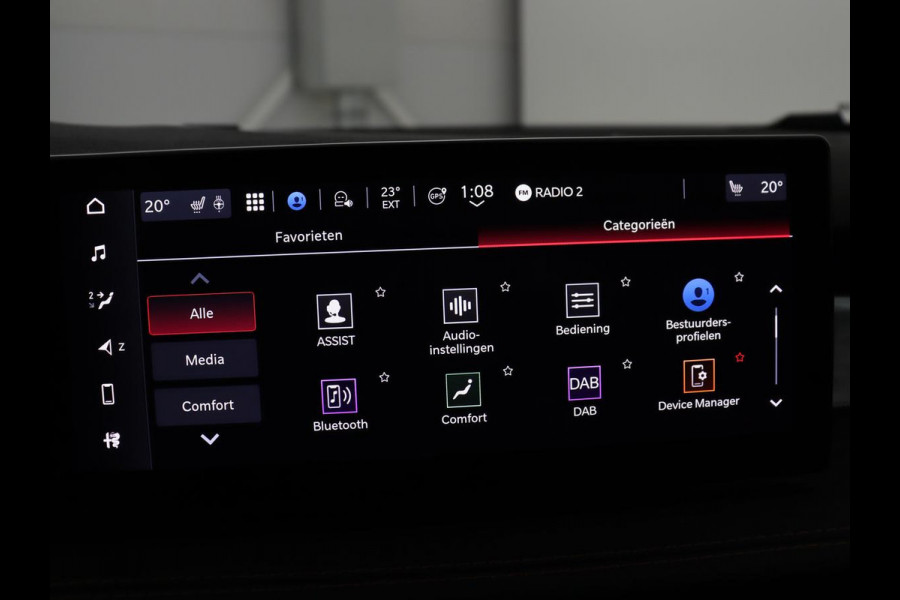 Alfa Romeo Tonale 1.5T Hybrid Veloce | 360 Camera | Stoel ventilatie | Stoel/stuur verwarming | Carplay | Matrix LED | Digital cockpit | Keyless | Adaptive cruise | Elektrische stoelen | Leder | Parkeerhulp | Elektrische kofferbak | Climate control