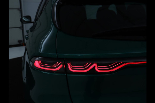 Alfa Romeo Tonale 1.5T Hybrid Veloce | 360 Camera | Stoel ventilatie | Stoel/stuur verwarming | Carplay | Matrix LED | Digital cockpit | Keyless | Adaptive cruise | Elektrische stoelen | Leder | Parkeerhulp | Elektrische kofferbak | Climate control