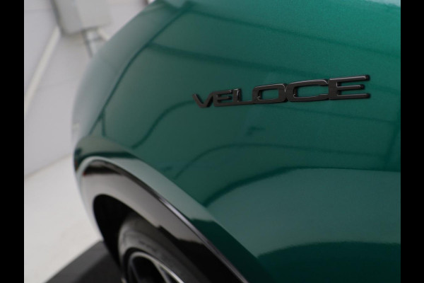Alfa Romeo Tonale 1.5T Hybrid Veloce | 360 Camera | Stoel ventilatie | Stoel/stuur verwarming | Carplay | Matrix LED | Digital cockpit | Keyless | Adaptive cruise | Elektrische stoelen | Leder | Parkeerhulp | Elektrische kofferbak | Climate control
