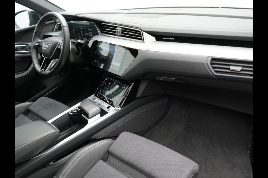 Audi Q8 e-tron Sportback 55 Quattro S edition 95 kWh 408pk Dealer O.H | Luchtvering | Panodak | Black Optic | Adaptive Cruise | 360 Camera | B&O Soundsystem | 21"L.M | Alcantara Sportstoelen Memory | Apple Carplay | Matrix LED |