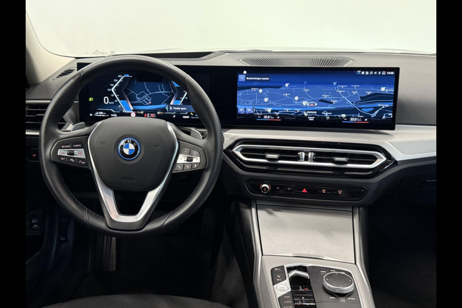 BMW 3 Serie Touring 320e Airco ECC Navi Wireless Carplay PDC VA+Camera Adaptive Cruise Control Full LED HuD Display Stoelverwarming