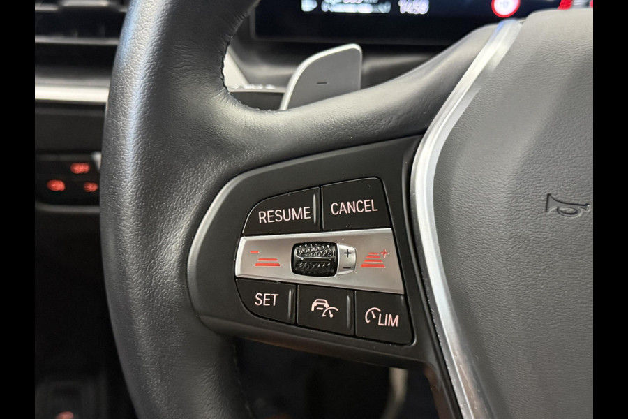 BMW 3 Serie Touring 320e Airco ECC Navi Wireless Carplay PDC VA+Camera Adaptive Cruise Control Full LED HuD Display Stoelverwarming
