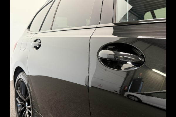 BMW 3 Serie Touring 320e Airco ECC Navi Wireless Carplay PDC VA+Camera Adaptive Cruise Control Full LED HuD Display Stoelverwarming