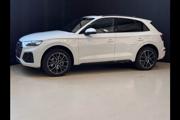 Audi Q5 50 TFSIe 3X S-LINE | PANO | CARBON | CAMERA | SFEERVERLICHTING
