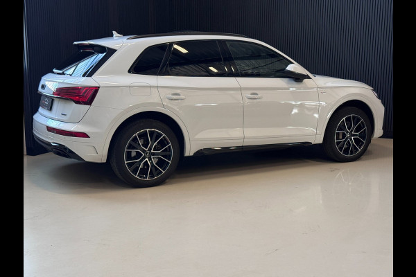 Audi Q5 50 TFSIe 3X S-LINE | PANO | CARBON | CAMERA | SFEERVERLICHTING