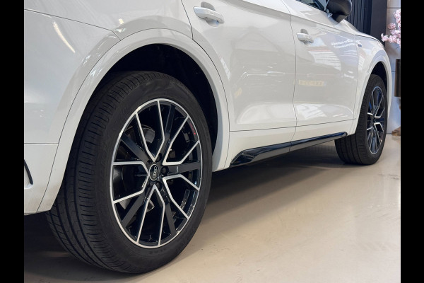 Audi Q5 50 TFSIe 3X S-LINE | PANO | CARBON | CAMERA | SFEERVERLICHTING