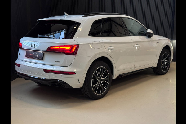 Audi Q5 50 TFSIe 3X S-LINE | PANO | CARBON | CAMERA | SFEERVERLICHTING