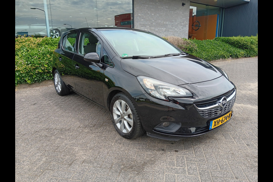 Opel Corsa 1.4 90PK Favourite+ met Airco, Navigatie, Carplay, Trekhaak, 16" LMV etc. incl. 12 maanden BOVAG-garantie