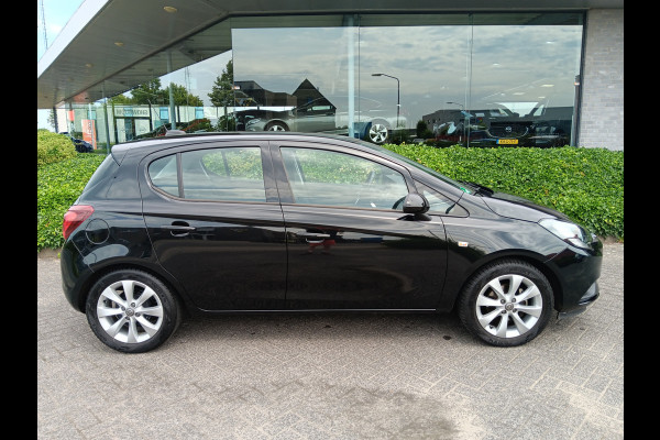 Opel Corsa 1.4 90PK Favourite+ met Airco, Navigatie, Carplay, Trekhaak, 16" LMV etc. incl. 12 maanden BOVAG-garantie