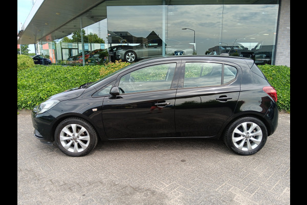 Opel Corsa 1.4 90PK Favourite+ met Airco, Navigatie, Carplay, Trekhaak, 16" LMV etc. incl. 12 maanden BOVAG-garantie