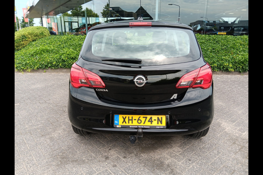 Opel Corsa 1.4 90PK Favourite+ met Airco, Navigatie, Carplay, Trekhaak, 16" LMV etc. incl. 12 maanden BOVAG-garantie