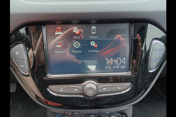 Opel Corsa 1.4 90PK Favourite+ met Airco, Navigatie, Carplay, Trekhaak, 16" LMV etc. incl. 12 maanden BOVAG-garantie