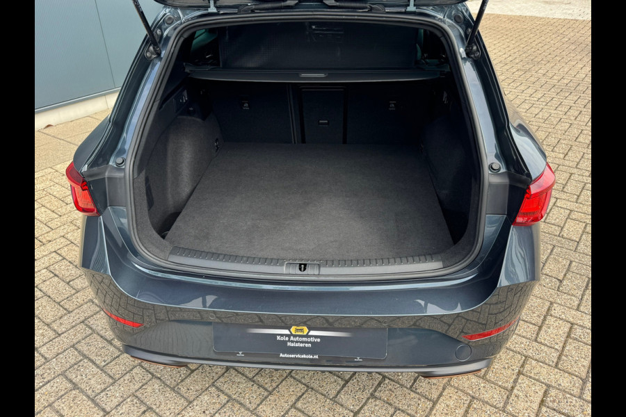 CUPRA Leon Sportstourer 1.4 e-Hybrid VZ * Leder * Startknop stuur * Camera * Side Assist *