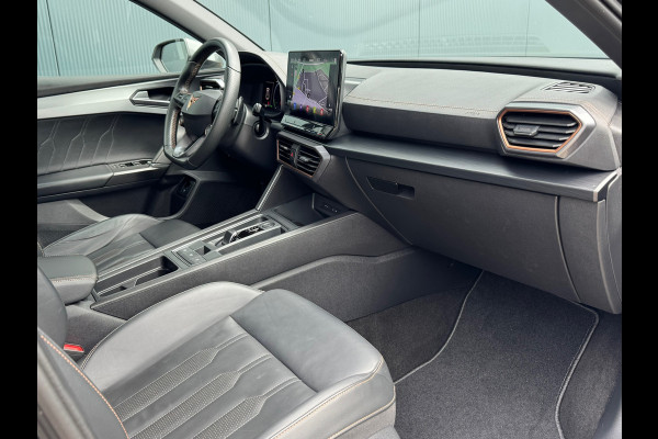 CUPRA Leon Sportstourer 1.4 e-Hybrid VZ * Leder * Startknop stuur * Camera * Side Assist *