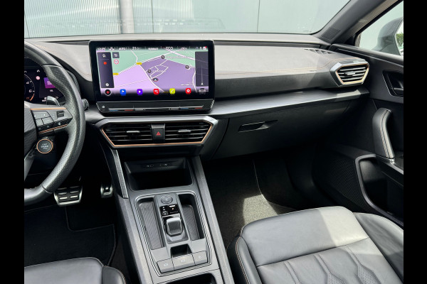 CUPRA Leon Sportstourer 1.4 e-Hybrid VZ * Leder * Startknop stuur * Camera * Side Assist *