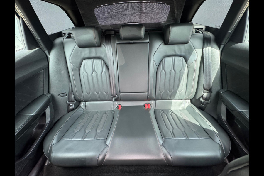 CUPRA Leon Sportstourer 1.4 e-Hybrid VZ * Leder * Startknop stuur * Camera * Side Assist *