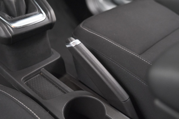 Renault Captur TCe 90 Zen | Trekhaak | Parkeersensoren | Navigatie | Stoelverwarming